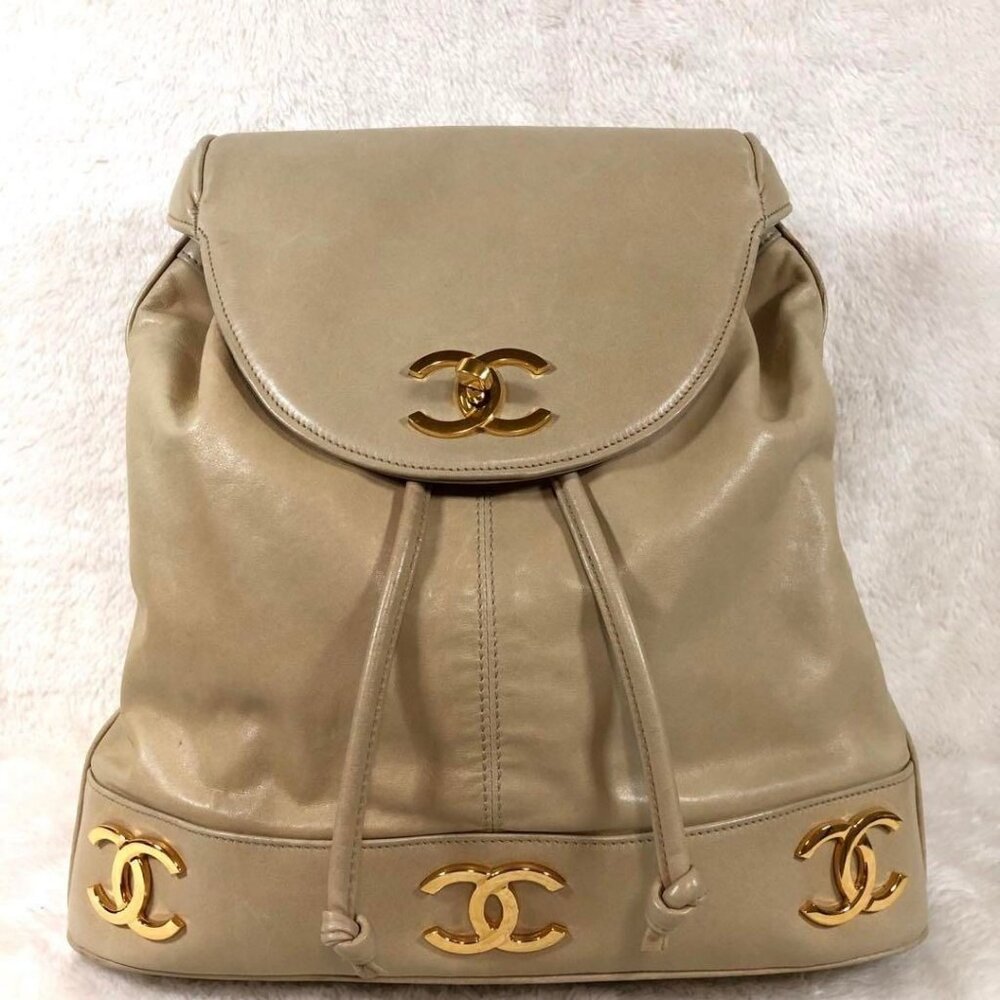 CHANEL CC Vintage Lambskin Beige Gold Backpack Bag Drawstring Chain - Picture 3 of 15